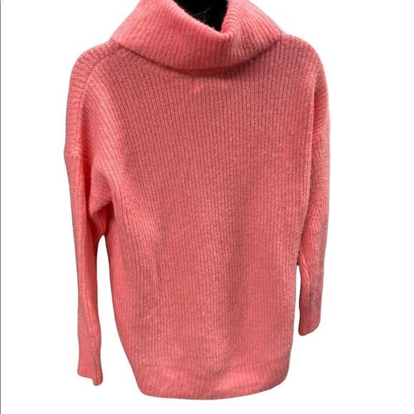 OLD NAVY, Turtleneck, Soft Slouch Women’s Sweater, Light Peony,‎ Oversized, Sz S - Picture 2 of 8